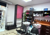  salon de coiffure pour vente à Manresa, dans le quartier de les Escodines, Carrer de la Providència photo