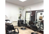  salon de coiffure pour vente à Manresa, dans le quartier de les Escodines, Carrer de la Providència photo