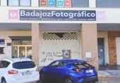 Local comercial
en venda
amb 160m² a Badajoz foto