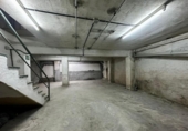 220m² commercial premises for sale in Oviedo, photo