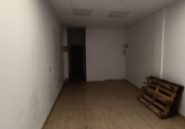Local comercial en alquiler con 48m² en Lorca foto