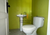 Local comercial en venta con 77m² en Torre del Mar foto