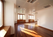500m² office for rent in Vitoria-Gasteiz, in the area of Ensanche photo