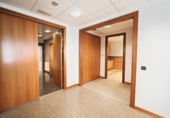 500m² office for rent in Vitoria-Gasteiz, in the area of Ensanche photo