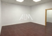 82m² commercial premises for sale in Manzanares photo