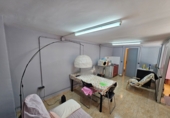 213m² commercial premises for sale in Lérida photo