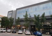 79m² bureau pour vente à Séville, dans le quartier de Cerro del Águila, Calle Virgilio Mattoni photo