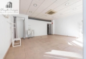 65m² locaux commerciaux pour vente à Armilla, Calle Bilbao photo