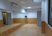 Local comercial en venta con 100m² en Madrid, en la zona de Las Águilas, calle rafael finat, 28044 foto