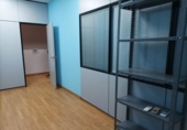 Local comercial en venta con 100m² en Madrid, en la zona de Las Águilas, calle rafael finat, 28044 foto