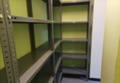 Local comercial en venta con 100m² en Madrid, en la zona de Las Águilas, calle rafael finat, 28044 foto