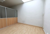 Local comercial en venta en Gijón foto