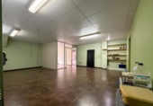 80m² restaurant for sale in Barberà del Vallès, Carrer d'Àngel Guimerà photo
