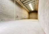 152m² warehouse industrial for sale in Barrio Las Cruces, Barrio Pontejos photo