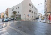 Local comercial en venta con 134m² en Granada, en la zona de Santa Adela, Calle Ingeniero Santacruz foto