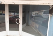 180m² commercial premises for sale in Gavà, carretera principal photo