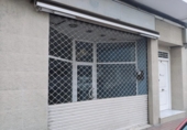 180m² commercial premises for sale in Gavà, carretera principal photo