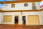 Restaurante en venta con 120m² en Cartagena, en la zona de La Manga del Mar Menor, Avenida Gran Vía de la Manga foto