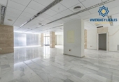 Local comercial en venta con 240m² en Granada, en la zona de Pajaritos, Camino de Ronda foto