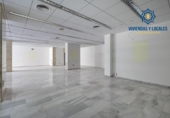 Local comercial en venta con 240m² en Granada, en la zona de Pajaritos, Camino de Ronda foto