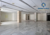 Local comercial en venta con 240m² en Granada, en la zona de Pajaritos, Camino de Ronda foto