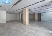 Local comercial
en venda
amb 240m² a Granada, a la zona de La Chana, Calle Antonia Merce foto