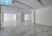 Local comercial
en venda
amb 240m² a Granada, a la zona de La Chana, Calle Antonia Merce foto