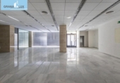 Local comercial
en venda
amb 240m² a Granada, a la zona de La Chana, Calle Antonia Merce foto