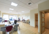 74m² bureaux pour vente à Estepona, photo