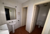 Local comercial en venta con 247m² en la Ràpita foto