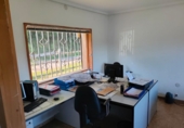 Oficina en alquiler con 145m² en Oviedo foto