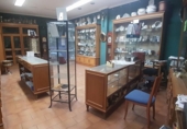 Local comercial en alquiler con 90m² en Pola de Lena foto