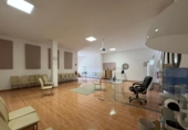 Local comercial
en venda
amb 532m² a Jerez de la Frontera foto