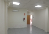 Oficines
en lloguer
amb 120m² a Campohermoso foto