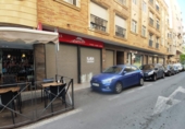 Local comercial en alquiler con 100m² en Crevillente foto