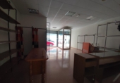 Local comercial en alquiler con 100m² en Crevillente foto