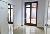 Oficina
en lloguer
amb 80m² a Dénia foto