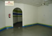 Local comercial en alquiler con 170m² en Elche foto