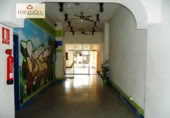 Local comercial en alquiler con 170m² en Elche foto