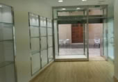 Local comercial en alquiler con 120m² en Elche foto