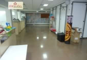 Local comercial en alquiler con 600m² en Elche foto