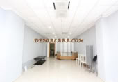 Local comercial en venta con 100m² en Denia foto