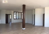 Oficina en alquiler con 330m² en Elche foto