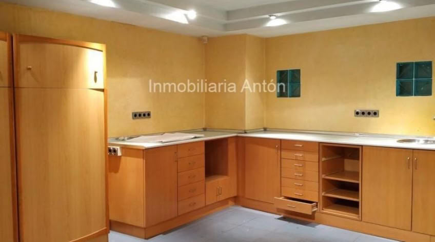 Local comercial