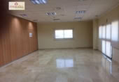 Oficina en alquiler con 200m² en Elche foto