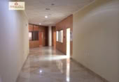 Oficina en alquiler con 200m² en Elche foto