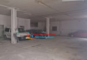 Local comercial en venta con 300m² en Fines foto