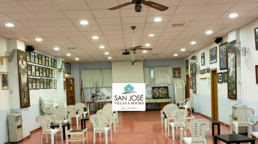Local comercial