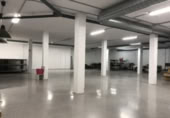 450m² commercial premises for sale in Pontevedra, photo