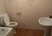 136m² commercial premises for sale in Pontevedra, photo